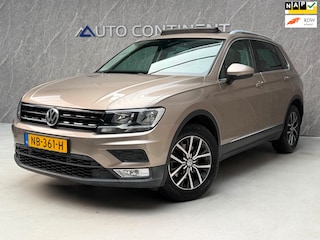 Volkswagen Tiguan 1.4 TSI / NAP / Panorama / Virtual / APK / Trekhaak
