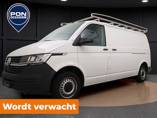 Volkswagen Transporter Bedrijfswagens 2.0 TDI 90 PK L2H1 28 Comfortline | Trekhaak | Parkeerhulp | Versterkte Vering | Schuifdeur Links | Carplay | Airco | Cruise Control |