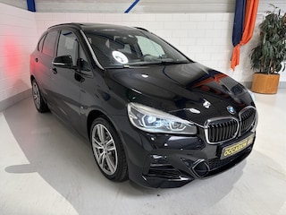 BMW 2-serie Tourer (f45) 220i 2.0T 192pk Aut M-Sport, Head-up, Pano, Leder