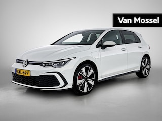 Volkswagen Golf 1.4 eHybrid GTE | 245 PK | Automaat | Parkeersensoren | Digital Cockpit | Stoelverwarming | Carplay - Android Auto
