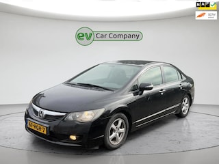 Honda Civic 1.3 Hybrid | Automaat | Camera | Parkeersensoren | Climate Control | Rijdt en schakelt goed, wel wat schades rondom
