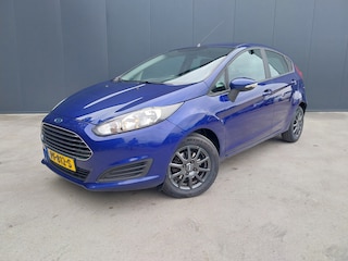 Ford Fiesta 1.6 TDCi Champion NAVI CRUISE AIRCO TREKHAAK