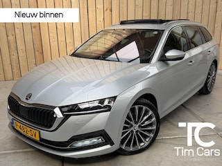Skoda Octavia Combi 1.0 e-TSI Business Edition Plus Automaat | Panoramadak | Leer/alcantara bekleding | Stoel- en stuurverwarming | Achteruitrijcamera | Elektrisch uitklapbare trekhaak | Sfeerverlichting | Adaptieve cruise control