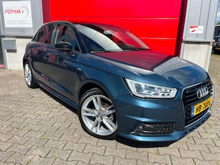 Audi A1 Sportback 1.0 95pk TFSI Automaat Design / S line / Sportstoelen / Two Tone / Navi / Cruise / 17" LM / 5 drs / NL origineel