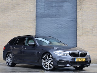 BMW 5-serie Touring 520i M Sport | 20" Individual 759i | Pano | HUD | Harman/Kardon | Leder |