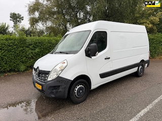 Renault Master T35 2.3 dCi L2H2 |Luchtgeveerde stoel | A Camera | Trekhaak | Cruis contr
