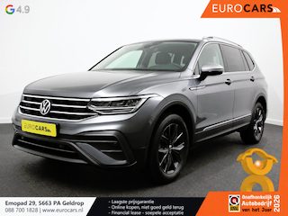 Volkswagen Tiguan 1.5 TSI DSG Life 7p. Navigatie Adaptieve Cruise Control Camera Elektrische Achterklep Elektrische Trekhaak Climate control Apple Carplay/ Android Auto