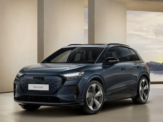 Audi Q4 S edition 82 kWh 210 kW / 286 PK SUV | panoramadak | Trekhaak | Optiek zwart |