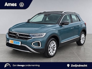 Volkswagen T-Roc 1.0 115pk TSI Style Parkeerassistent (Park Assist) | Adaptive Cruise Control | 'Climatronic', 2-zone