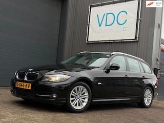 BMW 3-serie Touring 318i Luxury Line | Automaat | Panoramadak