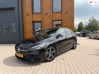 Mercedes-Benz B-klasse 180 Business Solution AMG l PANO l WIDESCREEN