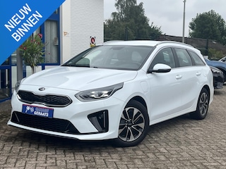Kia Ceed Sportswagon 1.6 GDI PHEV DynamicLine l 10 Jaar garantie, Achteruitrijcamera, Stoel/stuurverwarming, Cruise control, Navigatie, Apple carplay/Android auto.