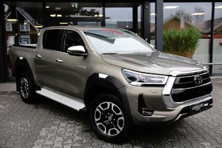 Toyota Hilux 2.8 D-4D DUBBEL CABIN EXECUTIVE A/T 2 ZITS 4WD VAN