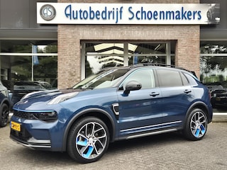 Lynk & Co 01 1.5 TREKHAAK! 360-CAMERA STOELVERW. PANO/SCHUIF MEMORY INFINITY DAB NAVI CARPLAY ELEK.ACHTERKLEP 20"LMV