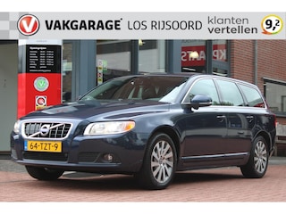 Volvo V70 T4 *Limited* Aut. | Trekhaak | Vol- Leder | Stoelverwarming | Cruise & Climate Control | Navigatie | Orig. NL | Dealer Onderhouden |