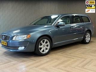 Volvo V70 1.6 T4 Momentum CLIMATE CRUISE CONTROL NAVIGATIE TREKHAAK PDC