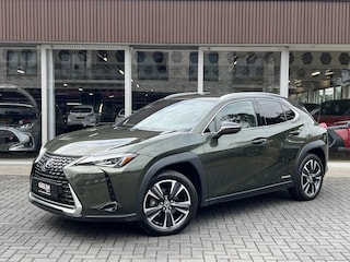 Lexus UX 250h Preference Line | Trekhaak, Dodehoekherkenning, 18 inch, Parkeersensoren, Stoel + Stuurverwarming