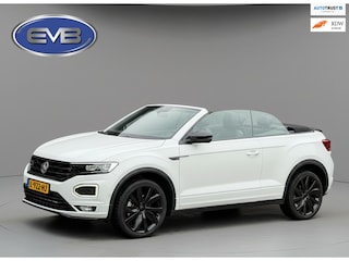 Volkswagen T-Roc 1.5 TSI R-LINE, exclusief lederen sportinterieur, achteruitrijcamera, stoelverwarming, afneembare trekhaak
