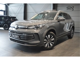 Volkswagen Tiguan 1.5 eHybrid Life 30 Years Edition pano carplay 17 inch !!