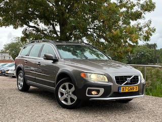 Volvo XC70 2.4 D5 Kinetic | Automaat + Schuif/kantel dak + Leder + Memory nu €4.975,-!!!