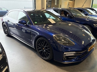 Porsche Panamera 4.0 Turbo S 700pk Pano Burmester Keramisch ACC Matrix HUD Sportuitlaat