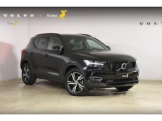 Volvo XC40 T2 129PK Automaat R-Design / Navigatie / Parkeersensoren / Adaptieve Cruise control / R-Design leder-Nubuck bekl. / Dodehoeksensor / Extra getint glas / All season banden