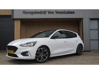 Ford Focus 1.5 182pk EcoBoost ST Line Business & Black Style B&O 18inch LM Trekhaak Stoel/Stuurwiel V.W. *NL auto*