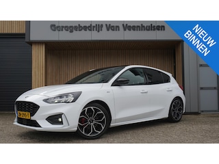 Ford Focus 1.5 182pk EcoBoost ST Line Business & Black Style B&O 18inch LM Trekhaak Stoel/Stuurwiel V.W. *NL auto*