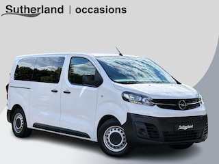 Opel Vivaro Combi L2H1 50 kWh 136 PK | Nieuw binnen, meer foto's volgen ! | 9-persoons | 9.585 KM! | Privacy glass
