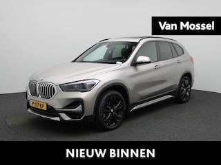 BMW X1 sDrive20i Business Edition Plus | Automaat | Stoel verwarming | Leder | Head up display | Panoramadak | Trekhaak | Climate Control | Cruise Control | Elektrische Achterklep | Lichtmetalen Velgen |