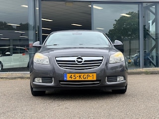 Opel Insignia 1.6 Edition|NAP|APK|