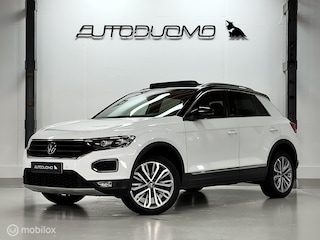Volkswagen T-Roc 1.5 TSI United | Pano | Black Style | Stoelverw. | Sfeer | Digital | 18" | Mistlampen | Carplay