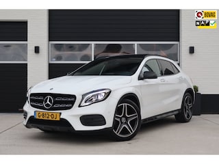 Mercedes-Benz GLA 180 Business Solution AMG Night Upgrade Panoramadak - Camera - Keyless - 19" - NL Auto