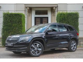 Skoda Kodiaq 2.0 TSI 4x4 Sportline Business PANO | KEYLESS | MEMORY | CAMERA | CARPLAY | RS STOELEN