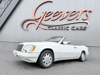 Mercedes-Benz E-klasse W124 E320