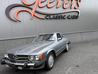 Mercedes-Benz SL W107 560SL