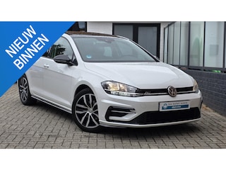 Volkswagen Golf 1.0 TSI Highline R-Line 115pk Navi, Camera, PDC, Panoramadak, Led, ACC