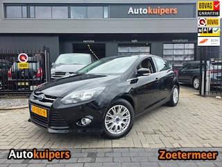 Ford Focus 1.6 EcoBoost Titanium | Slechts 58.981 km! | Met o.a. bruin lederen bekleding, navigatie, bluetooth, climate en cruise!
