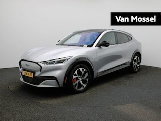 Ford Mustang Mach-E AWD 75 kWh | Elekt. Bestuurdersstoel met Memory | Panoramadak Vast | Adaptive Cruise Ctrl | NAV | Achteruitrijcamera met 360* |