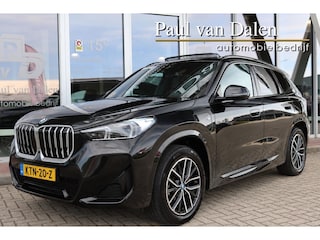 BMW X1 (u11) XDRIVE25e 245PK M-SPORT SHADOW LINE Panodak | Navi | Sfeerverl. | Keyless | Camera | Dab | Live Cockpit | Adapt.Led | 18 inch Lm |