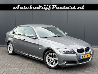 BMW 318i 1e eigenaar ECC Cruise PDC Trekhaak NL-auto