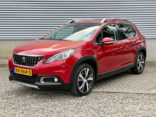 Peugeot 2008 1.2 PureTech Allure [ fm navi,ecc,cruise,leer,17``lmv,trekhaak ]