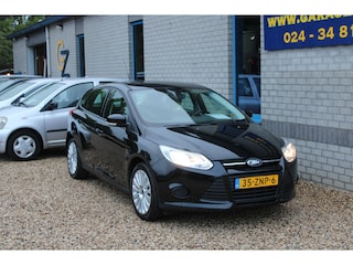 Ford Focus 1.6 TI-VCT Trend Airco 17" lm velgen