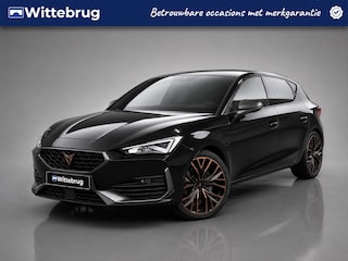 Cupra Leon 1.4 e-Hybrid 245pk Performance DSG Automaat / Navigatie / Full LEd / LM 19 inch / Parkeersensoren A. / Keyless