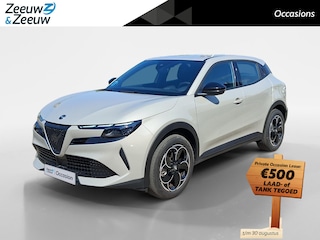 Alfa Romeo Junior Elettrica 54 kWh | 1e Eigenaar | 96% SOH | Park assist | Climate Control |Adapt. Cruise control | Apple Carplay & Android auto | Fabrieksgarantie! |