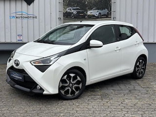 Toyota Aygo 1.0 VVT-i x-play | 15'' velgen | Camera | Carplay