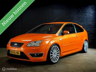 Ford Focus 2.5-20V ST | NL Auto | 133dkm NAP | Veel upgrades