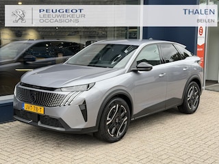 Peugeot 3008 1.6 plug-in Hybrid 195 Allure | Afneembare trekhaak 1550 KG | Tot 8 jaar Garantie | Stekkerhybride tot 85 KM Elektrisch Rijden | Navigatie | Stuurverwarming | 360 Graden Camera | Keyless Entry | LED Verlichting | 19" Lichtmetalen Velgen |