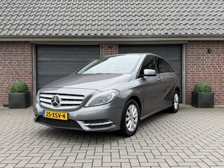 Mercedes-Benz B180 AMBITION NAVI STOELVERWARMING LED PDC