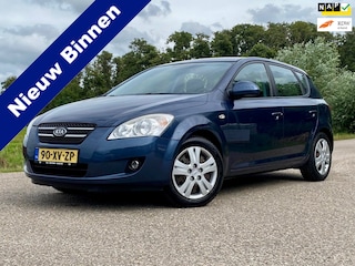 Kia Ceed Cee'd 2.0 X-ecutive 5DRS 63.000KM NAP AIRCO Half-Leder-Int Goed-Onderhouden